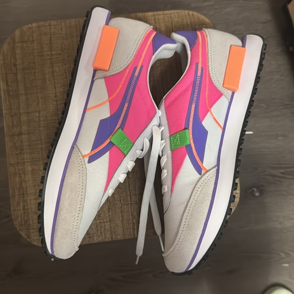 Puma - Picture 5 of 9